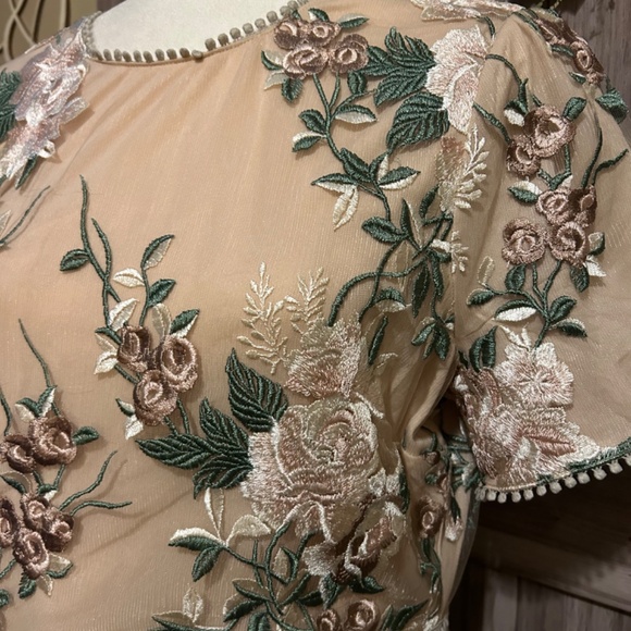 Nude Pink Dress with Floral Appliqué with Matching Boots - Picture 3 of 7